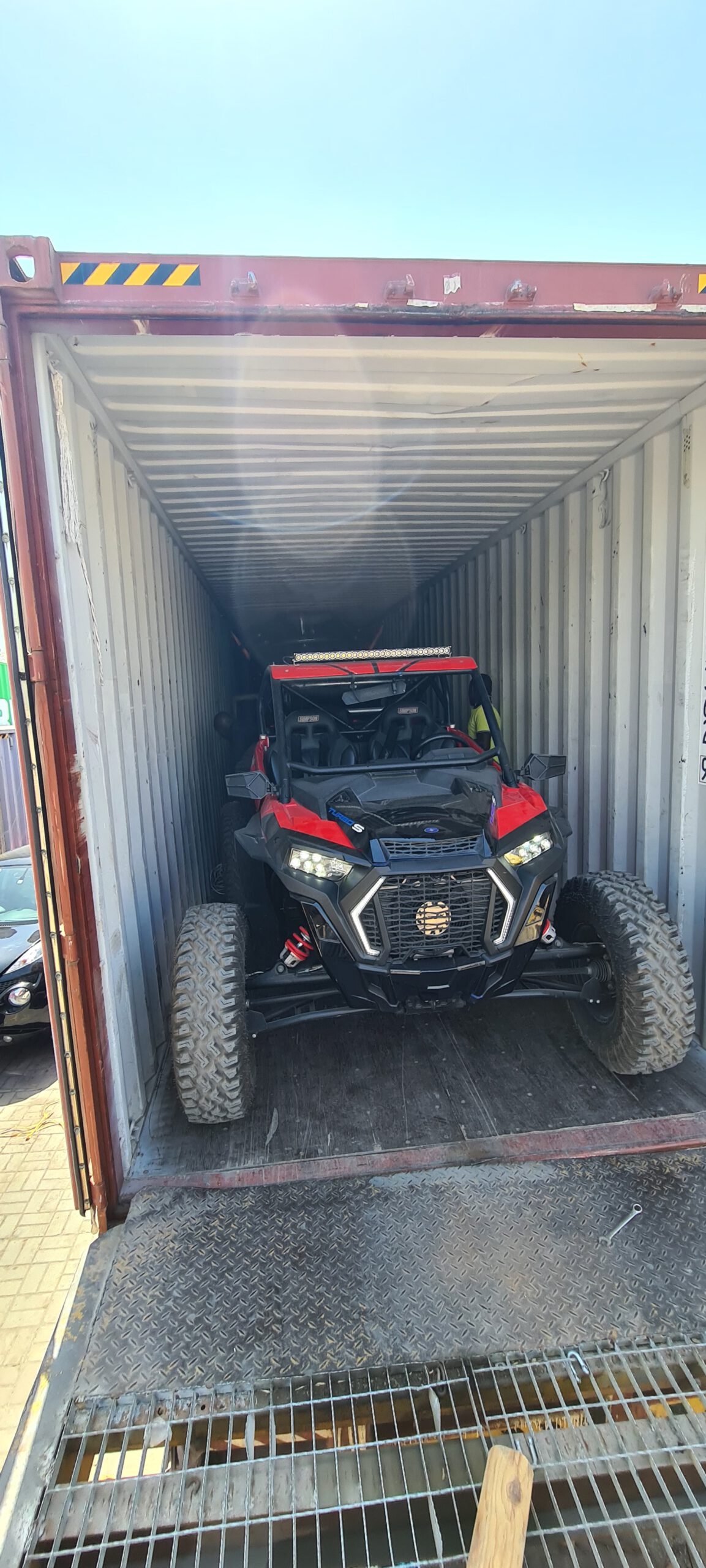 polaris-export-dubai-luxe-car-export