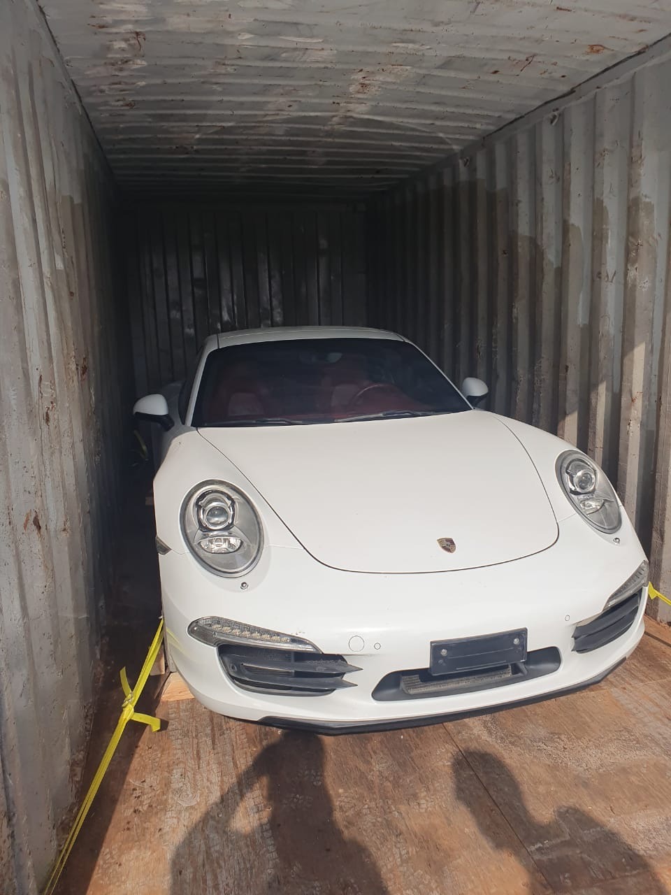 porsche-cayenne-export-dubai-luxe-car-export